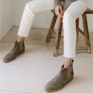 JENNI KAYNE // Suede Chelsea Boot, EU 38, NWOB